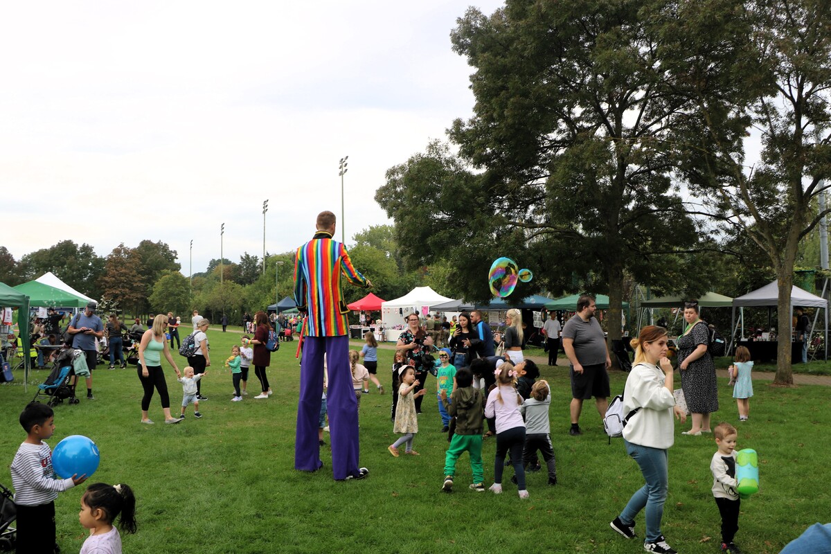 Stilt Walker